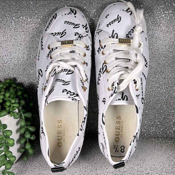 Guess Women's Low Top Sneakers White Faux Patent Leather Los Angeles 8.5 - Picture 9 of 10